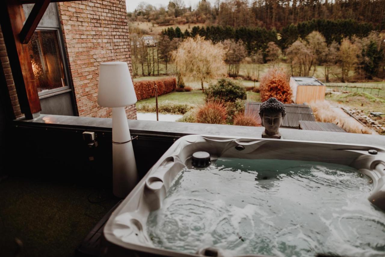 At Home - Jacuzzi Privatif Gesves エクステリア 写真